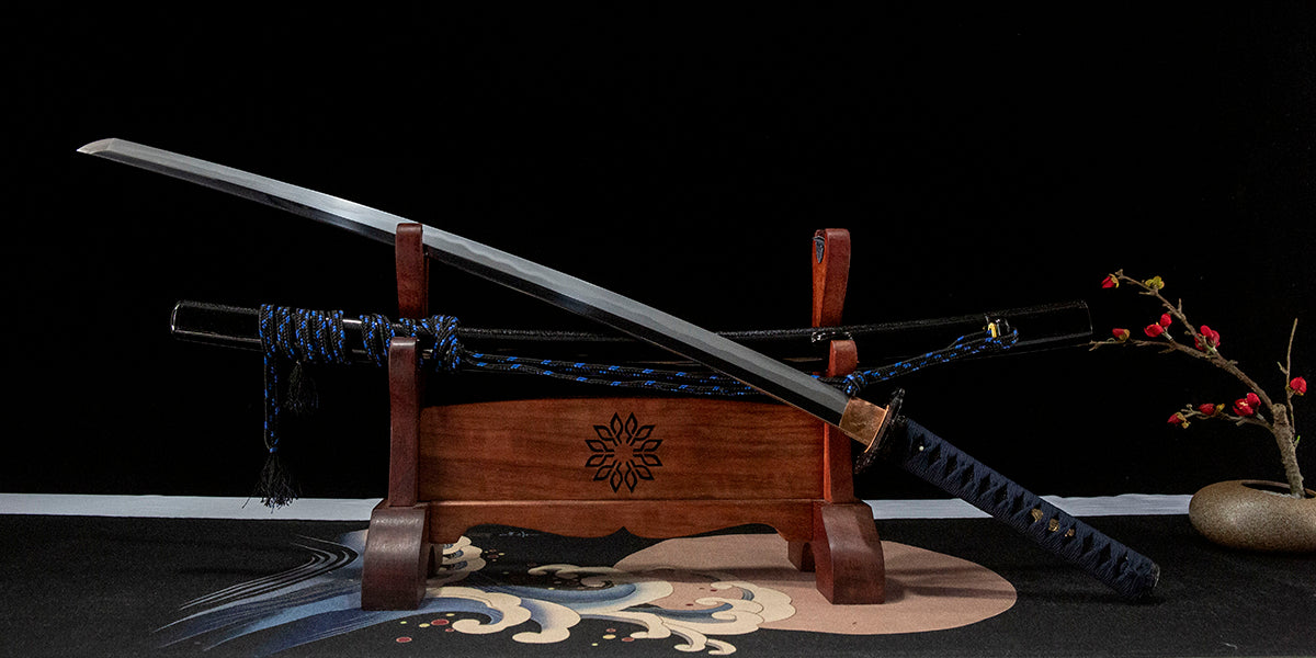 Why are katanas curved?