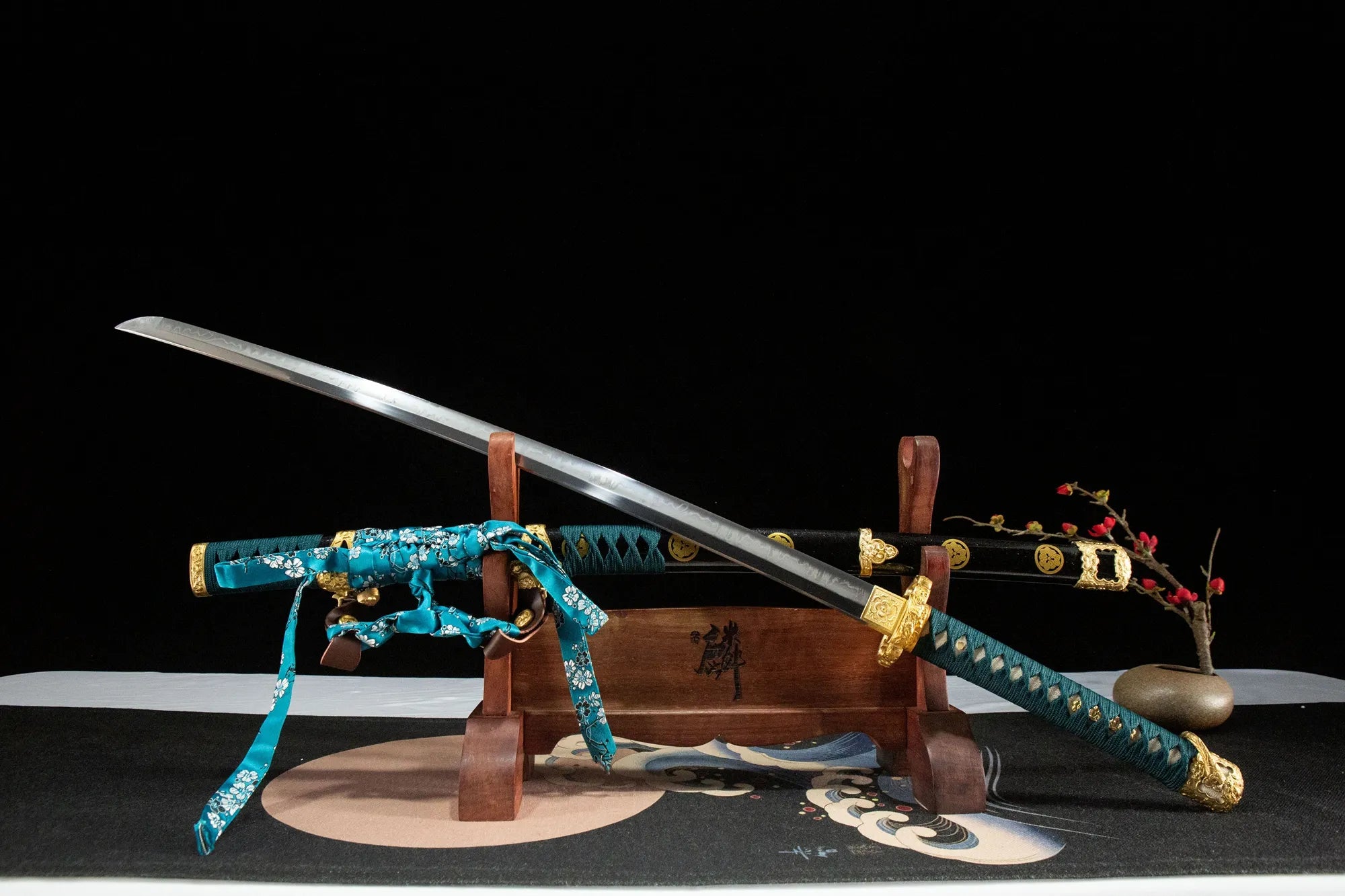 Chrysanthemum Pattern Tachi