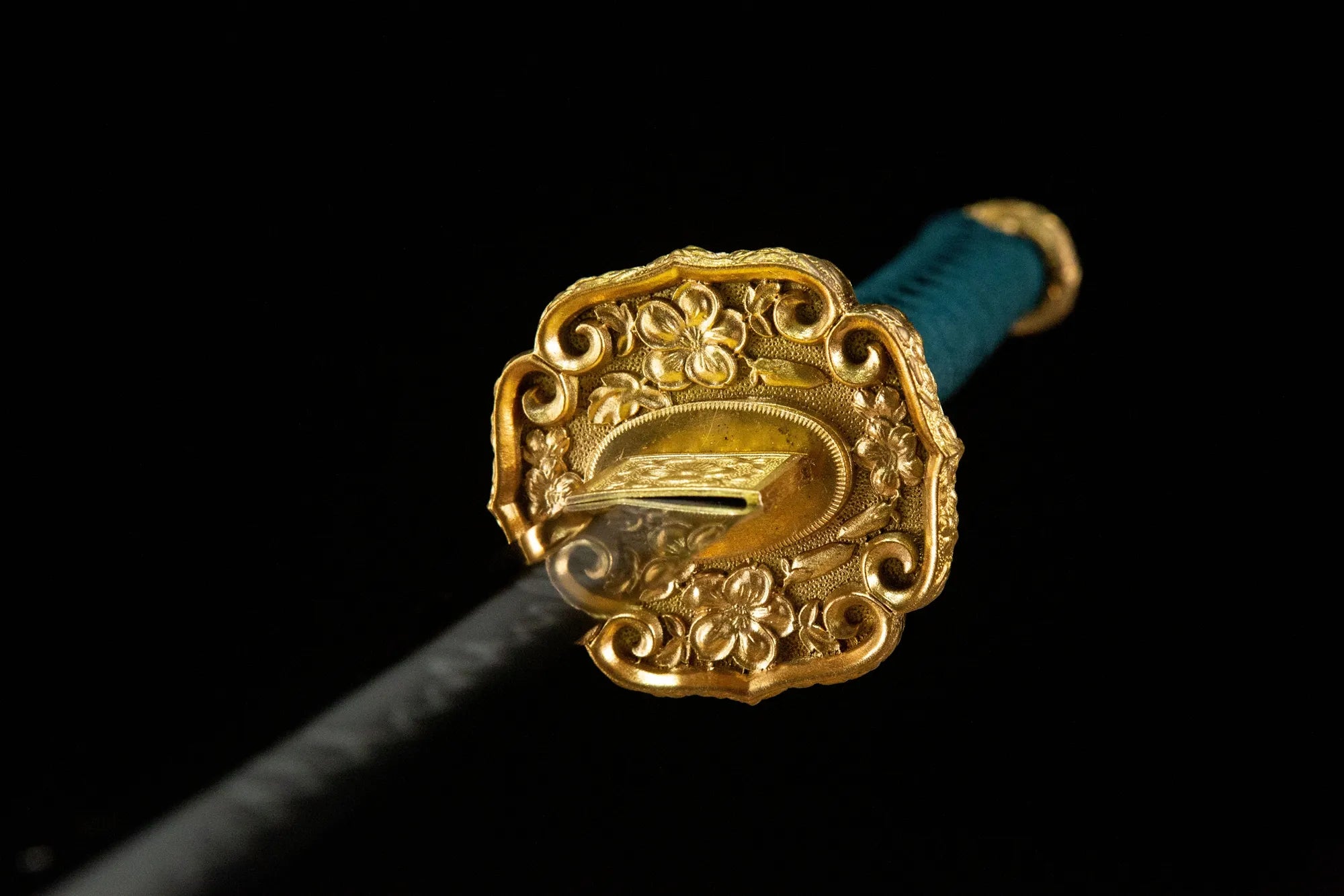 Chrysanthemum Pattern Tachi