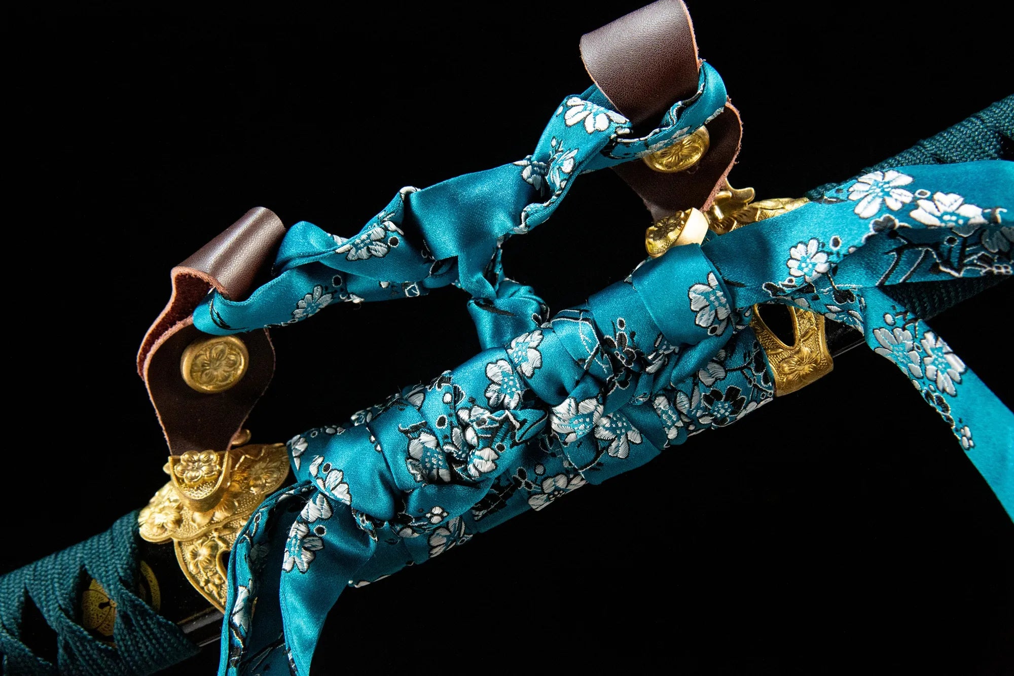 Chrysanthemum Pattern Tachi