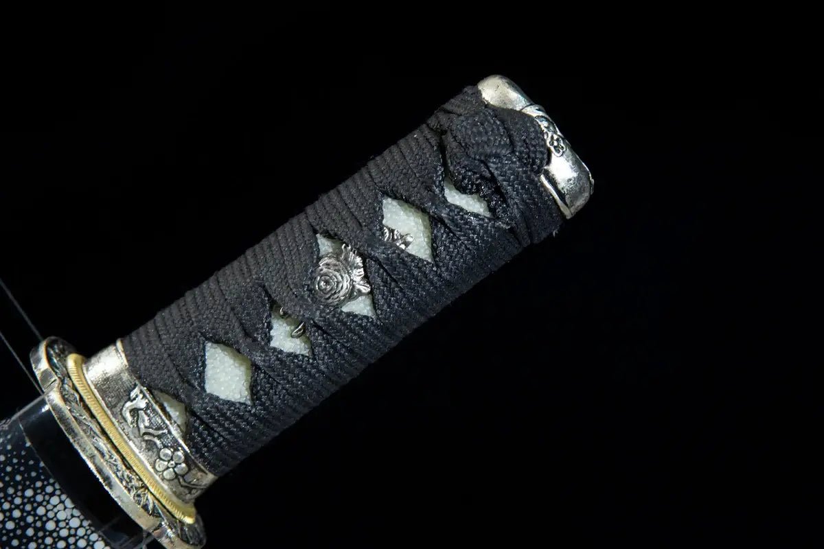 Silver Plum Blossom Tanto