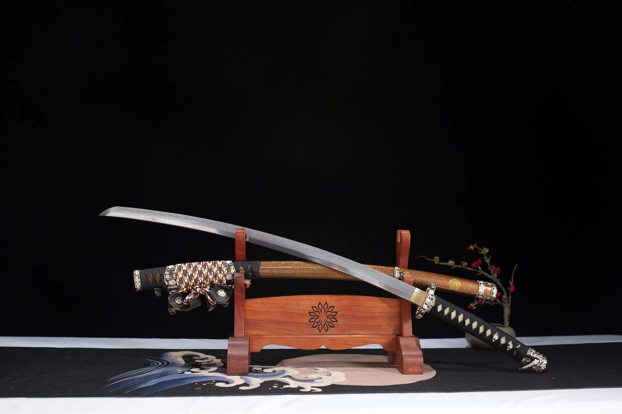 japanese tachi sword - rokudou no onna-tachi