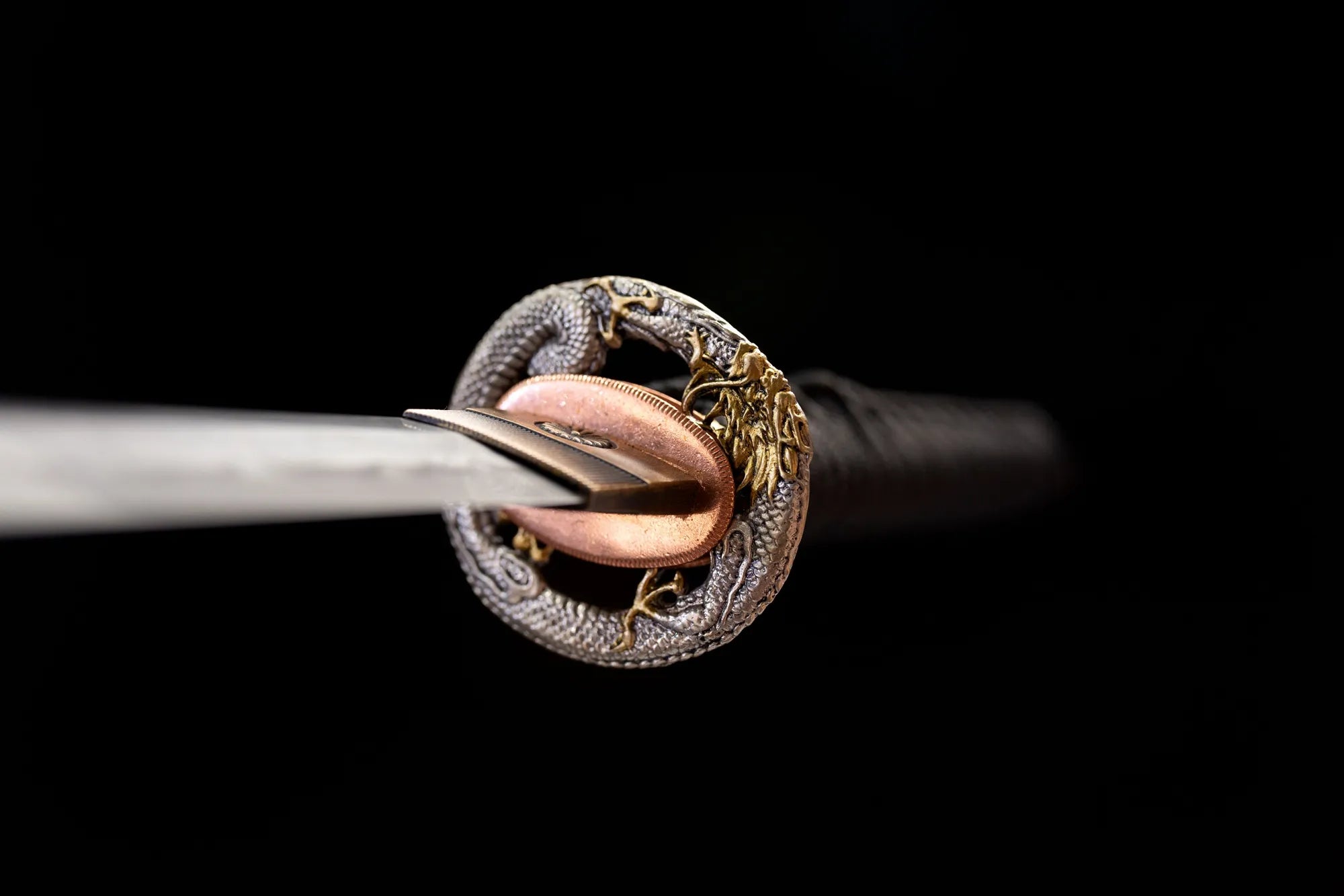 Auspicious Dragon katana