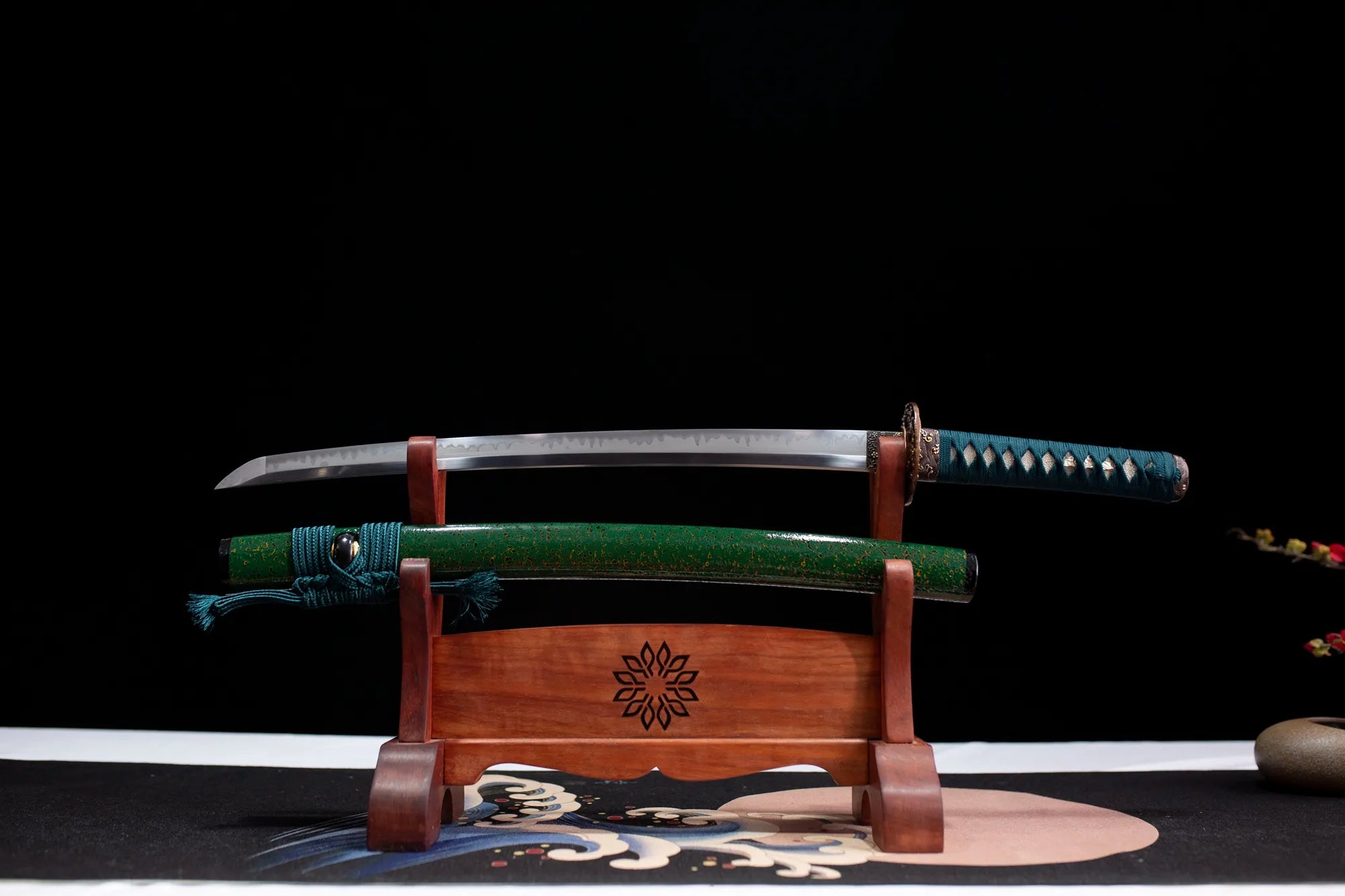 green shade wakizashi