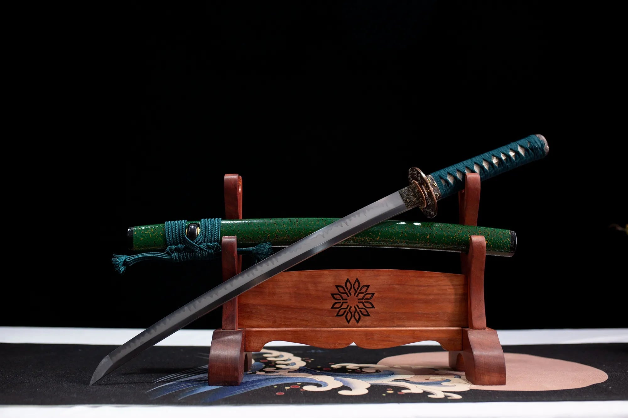 green shade wakizashi