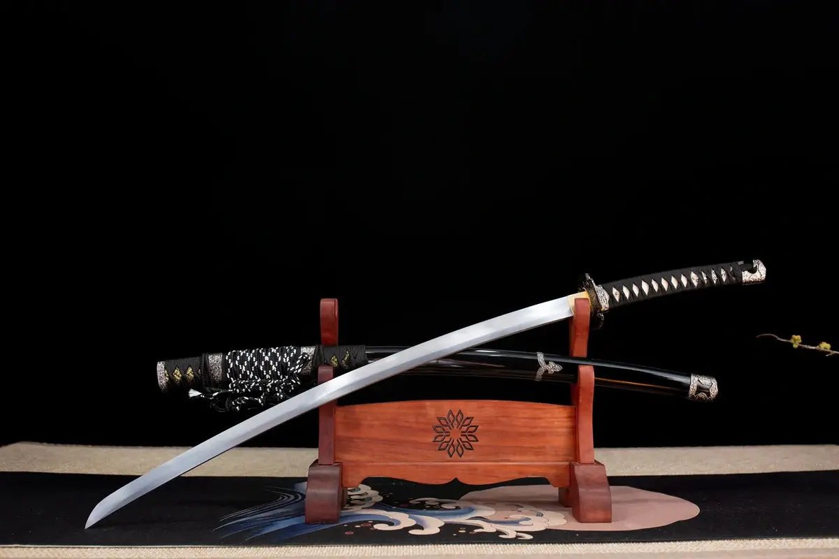 Brave Cavalry tachi black