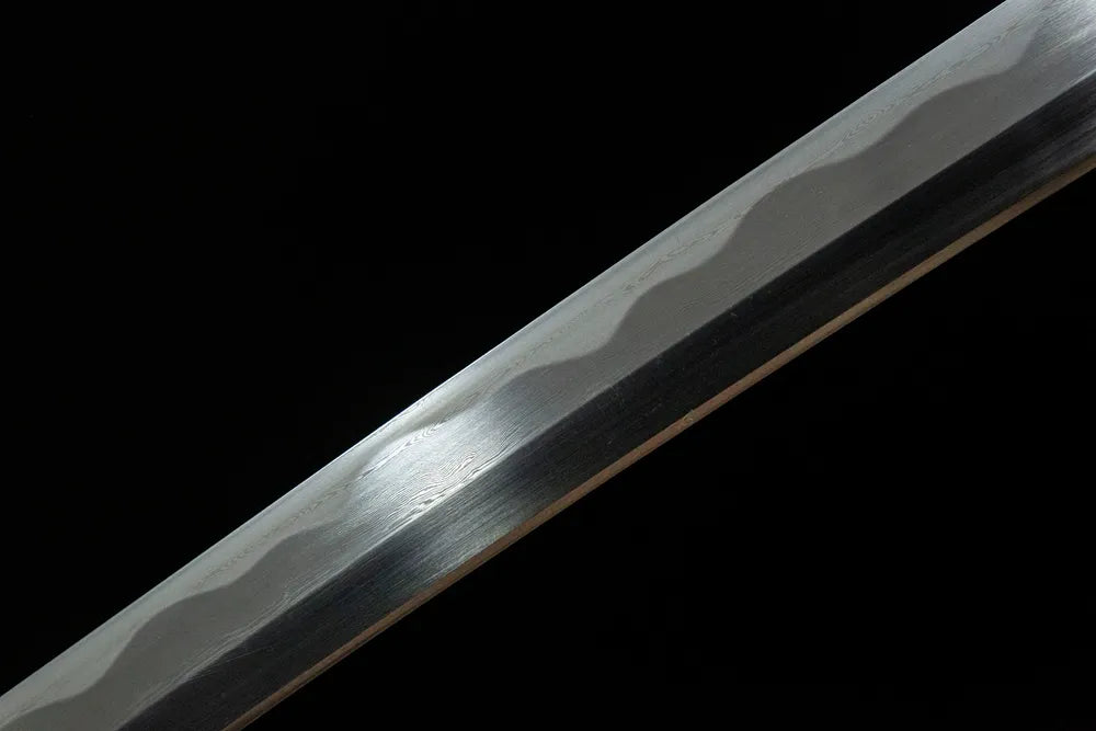 Valiant Phoenix Katana middle blade, natural forge pattern folding steel texture