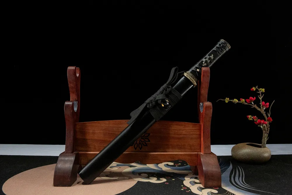 Acalanatha Tanto front angled view, solid wood lacquered scabbard
