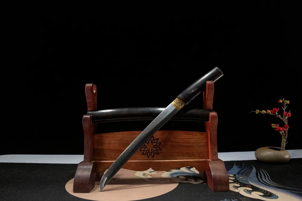 Plum Blossom Dragon Tanto 45-degree view, taganeha treated short knife