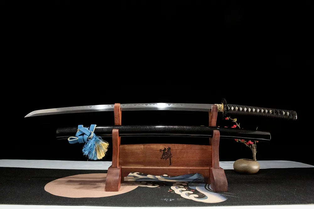 Unsheathed Black Edge Katana, Folding steel blade with Gunome hamon