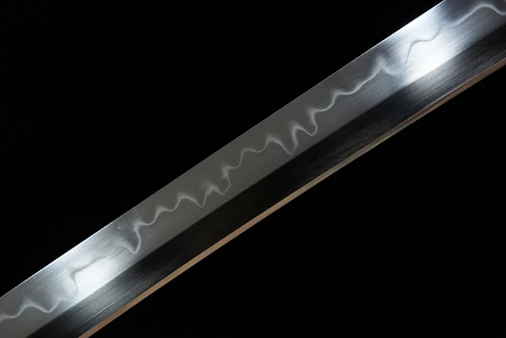 Lion King Tachi middle blade, classic Gunome hamon irregular pattern