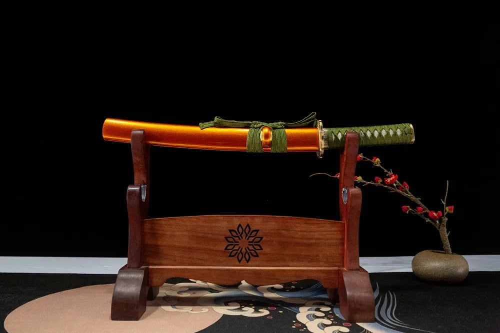 Horizontal front display lightweight disassemblable shogun themed T10 wakizashi