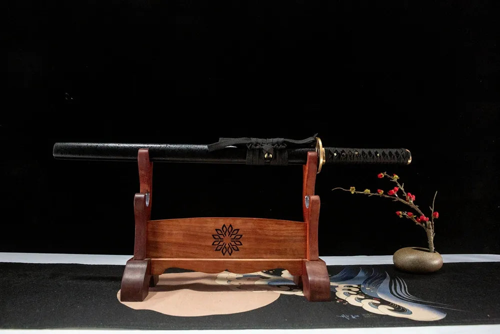 Horizontal front display compact stealth disassemblable ninja short wakizashi