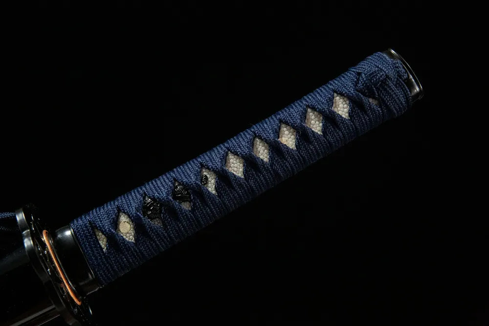 Full tsuka handle front view Hummingbird Wakizashi dark blue silk wrap genuine ray skin copper menuki