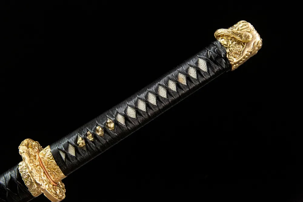 Full tsuka handle front view The Firmament Tachi, genuine ray skin moro-hineri-maki copper fittings