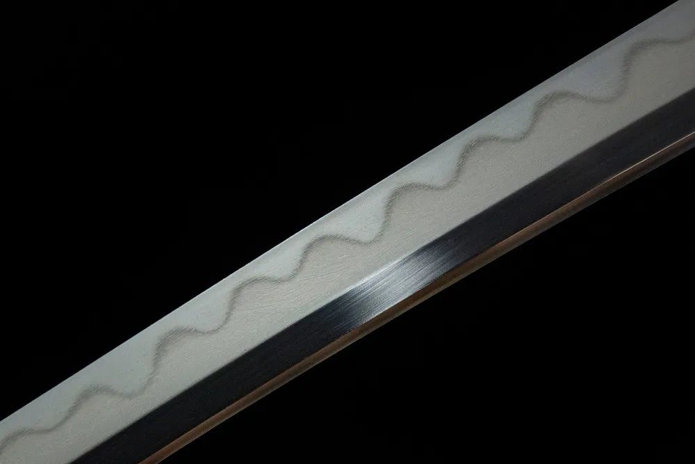 Flaring Fire Katana middle blade detail, clear wave Gunome temper line T10 steel
