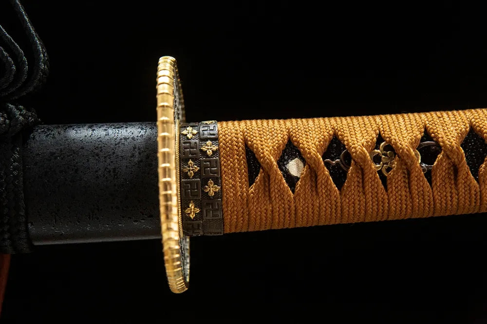 Fuchi collar closeup gold silver plated copper decorative ring