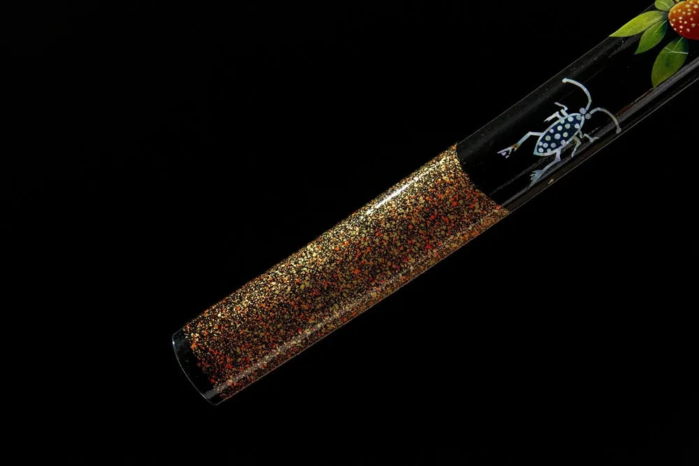 Peach Mountain Katana saya lower section, lacquered hardwood scabbard end detail