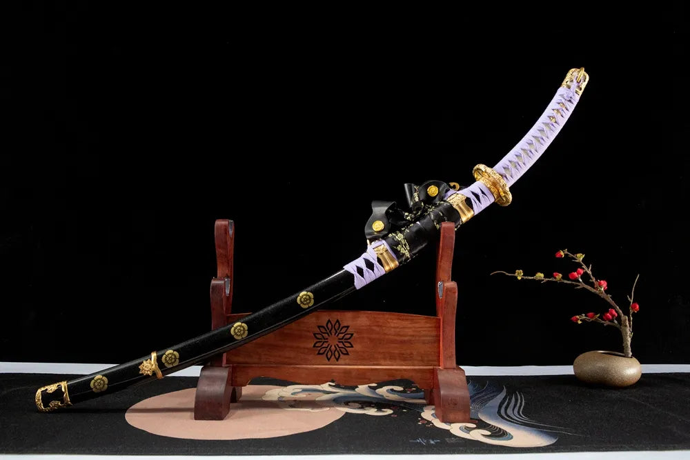 45-degree front view Fierce Tiger Katana sheathed plain solid wood paint copper fittings thick sageo