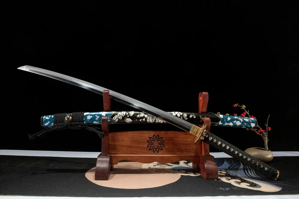 45° unsheathed front view shinogizukuri real yokote sharp functional blade