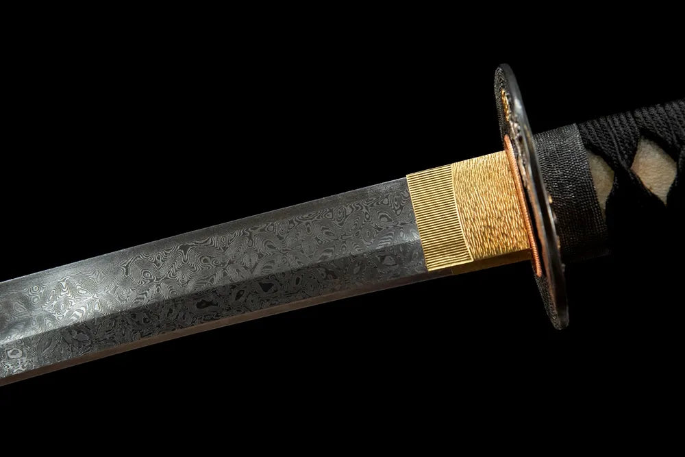 Upper blade closeup Ise Chiko neat hitatsura cloud hamon near solid copper habaki real yokote