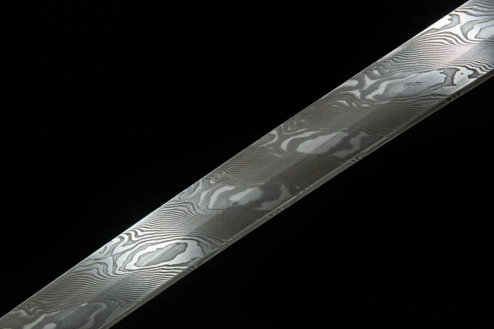 Middle blade detail continuous twist layered oil quenched damascus texture