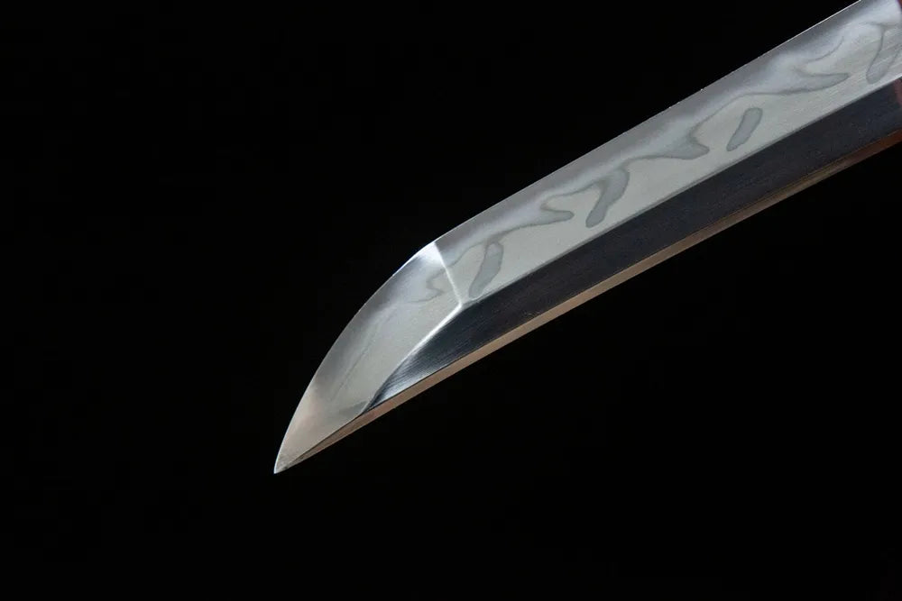Short kissaki closeup fully factory sharp functional compact cutting edge