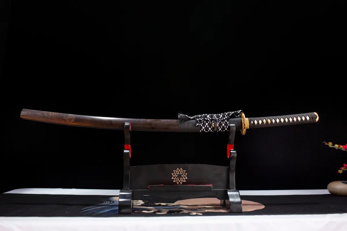 Huge waves katana