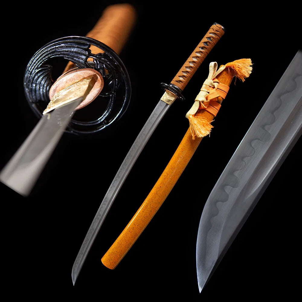 Little Fox wakizashi full open closed set shot