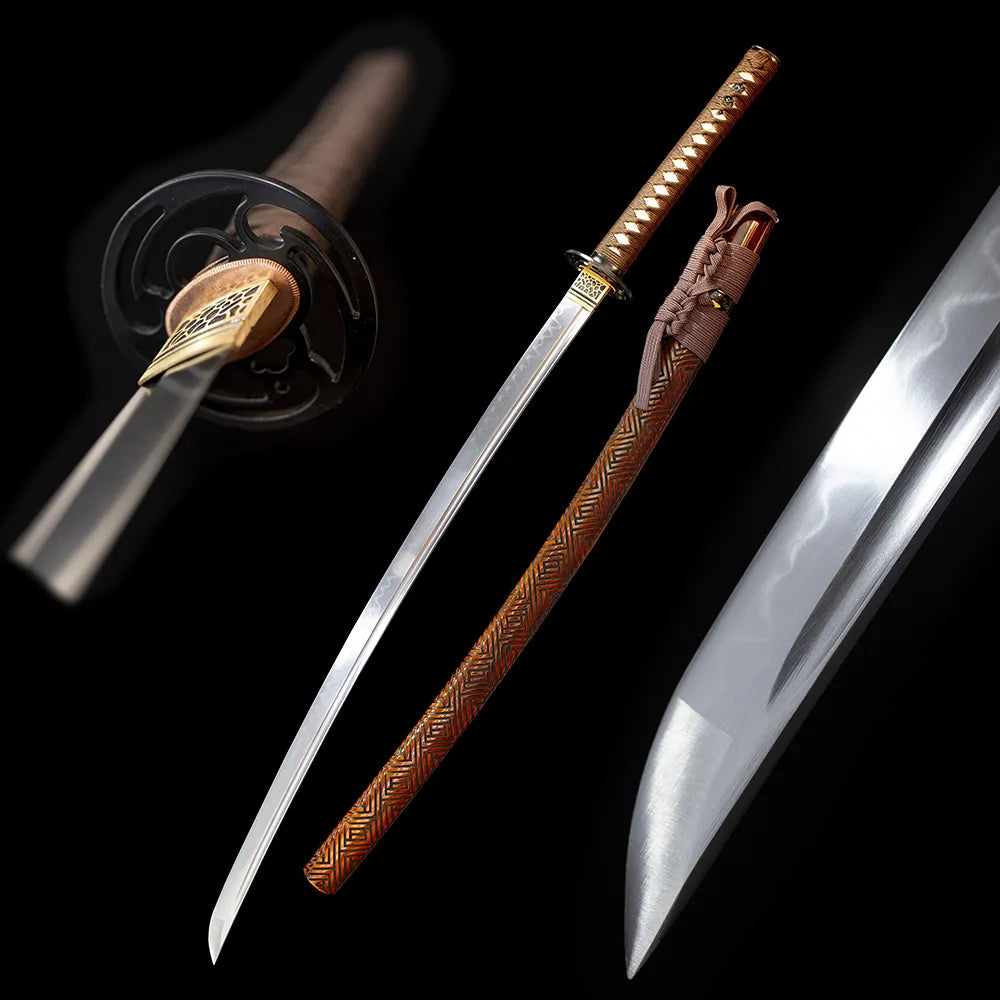Tuoyuan‑Katana tuoyuan practical‑iaido‑practice‑workman‑motif samurai katana drawn T10 sanbonsugi robust three‑cedar‑tree hamon blade dark‑brown matte‑plain‑lacquer saya full black‑background studio shot