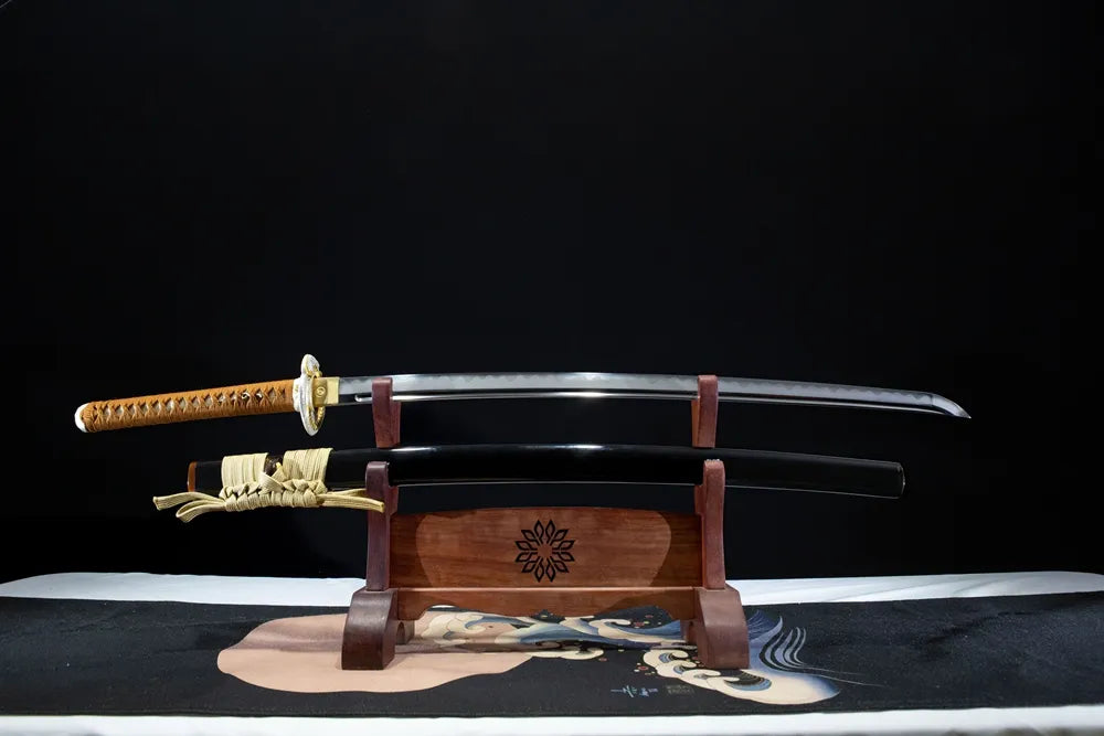 Flat lay unsheathed sanbonsugi blade