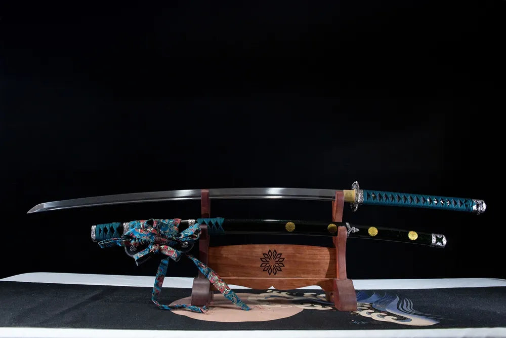 Unsheathed Tokugawa horizontal shot smooth water tempered plain mirror long blade