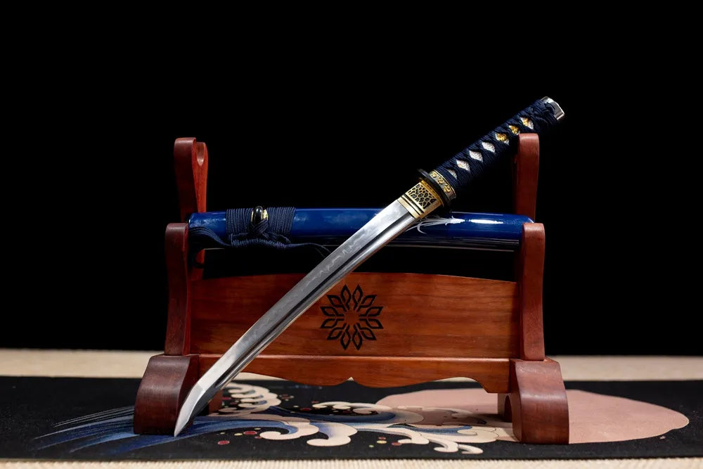 Slanted upright drawn Wakizashi‑Blue‑Bamboo bamboo‑motif wakizashi wooden shelf front perspective