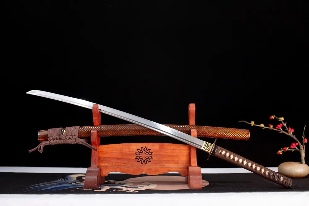 45‑angle open full‑size Tuoyuan‑Katana tuoyuan practical‑iaido‑practice‑workman‑motif samurai katana two‑layer wooden stand front view