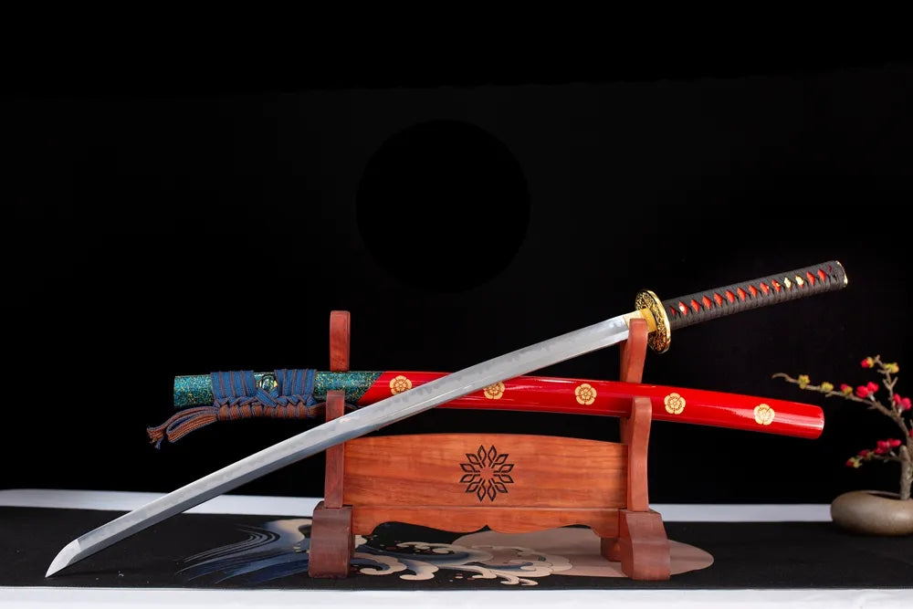 Slanted upright drawn Qianxi‑Katana qianxi‑kamon‑traditional‑art katana wooden shelf front perspective
