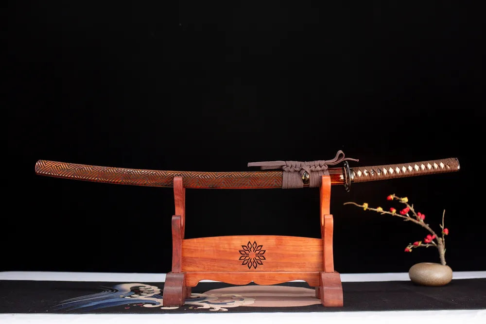 Horizontal laid closed dark‑brown matte‑plain‑lacquer Tuoyuan‑Katana scabbard flat table‑top front display