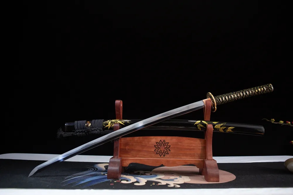 Bamboo Forest Katana – T10 Choji Hamon Green Bamboo Relief Lacquer Saya Samurai Sword
