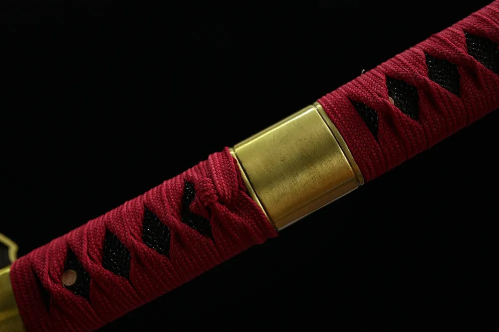 Middle faux‑ray‑skin red ito woven texture front‑detail view