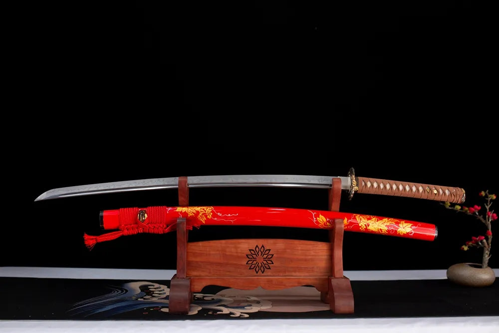 Flat fully‑drawn T10 clay‑tempered choji‑gunome‑hamon Sunflower‑Katana blade wooden rack front shot