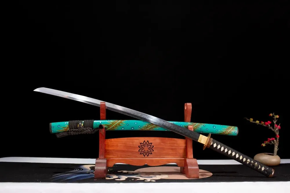 45‑angle open full‑size Blue‑Peafowl‑Katana blue‑peafowl exotic‑avian‑plumage‑motif samurai katana two‑layer wooden stand front view