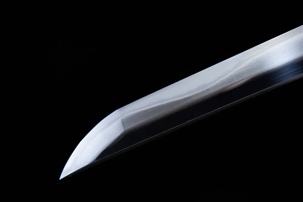 Notarekomi kissaki blade tip sharp close view