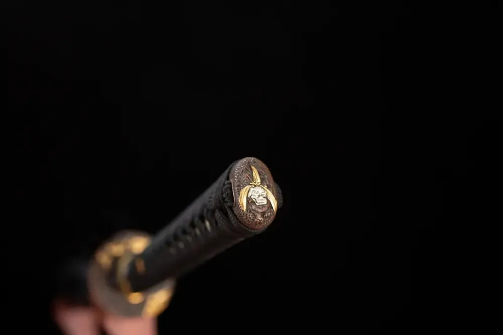 3D‑sculpted cloud‑auspicious‑beast aged‑bronze‑gilded pommel‑cap detail shot
