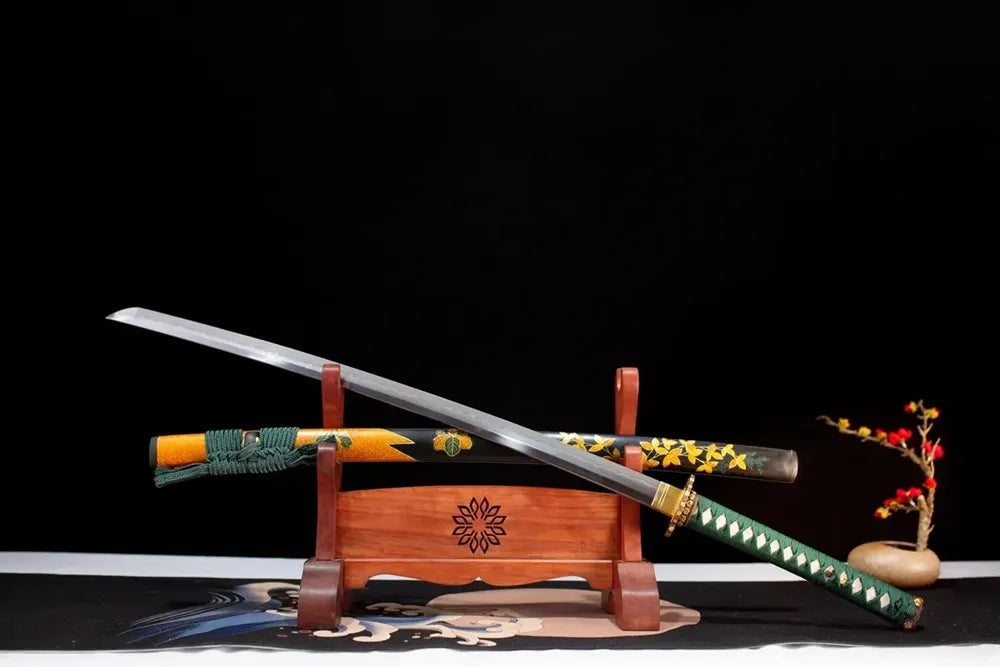 45‑angle open full‑size Late‑Autumn‑Katana late‑autumn maple‑leaf autumnal‑scenery‑motif samurai katana two‑layer wooden stand front view