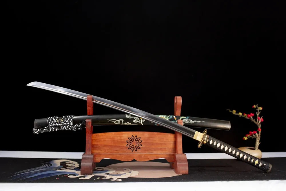 45‑angle open full‑size Raijin‑Katana japanese thunder‑god raijin myth‑motif samurai katana two‑layer wooden stand front view