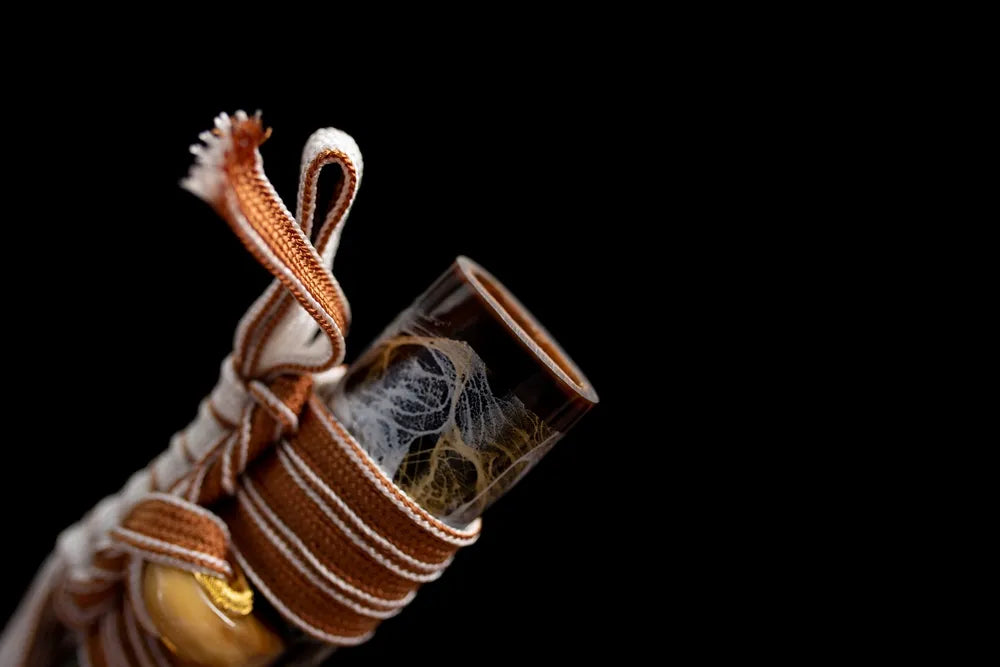 scabbard Koiguchi horn display