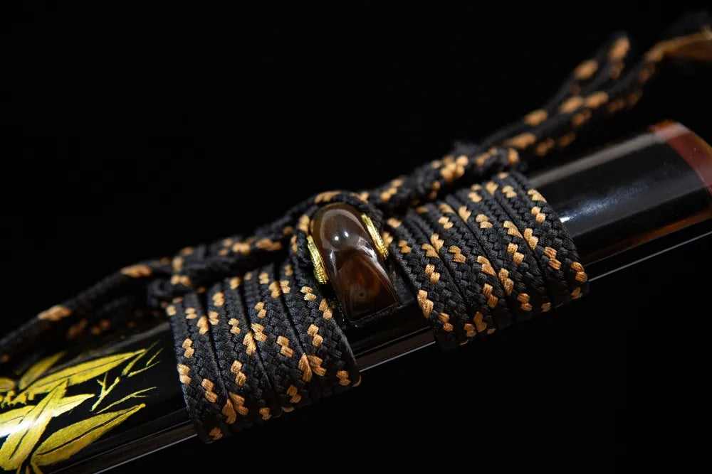 Blade scabbard kurikata horn details