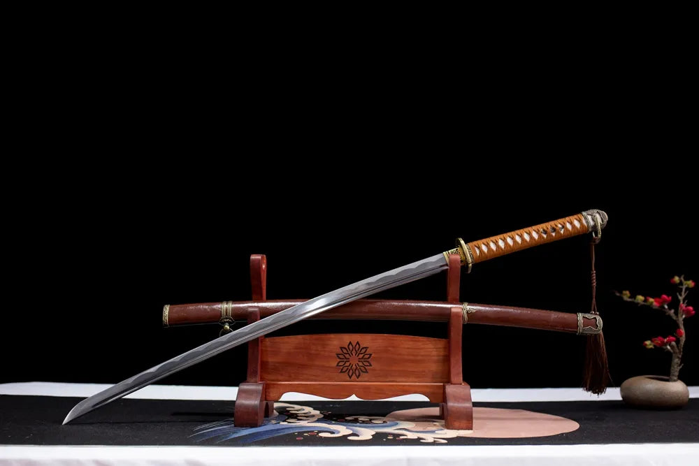 Slanted upright drawn Soul‑Type‑98‑Saber military officer saber wooden shelf front perspective