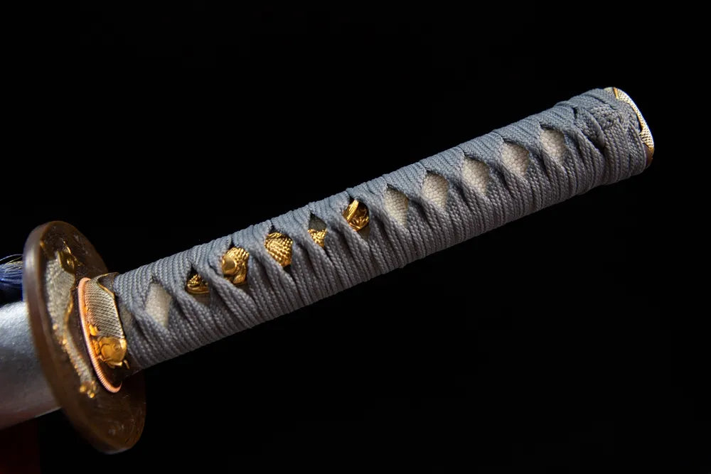 Full grey moro wrap fish menuki tsuka front view