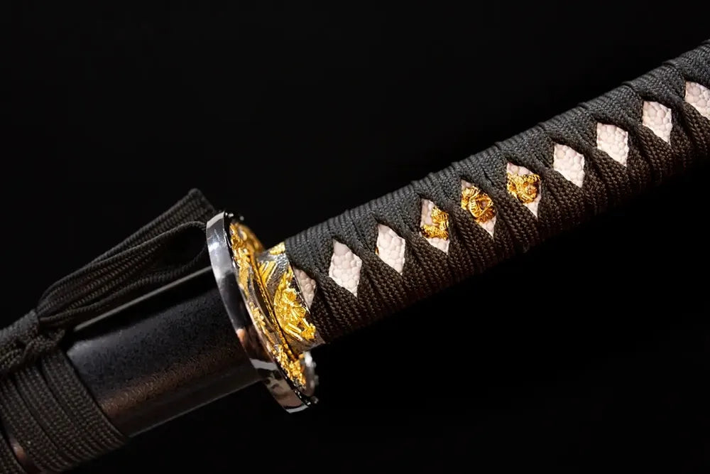 Peony‑branch‑blossom‑relief gilded‑zinc‑alloy fuchi grip‑ring macro close‑up