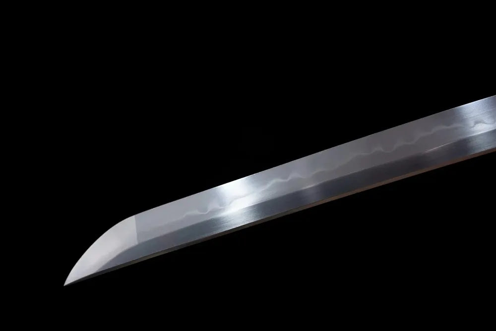 Classic functional katana‑style kissaki tip of Vibrant‑Grasshopper‑Katana blade close‑up view